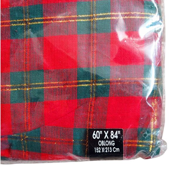 NEW Chelsea Collection Christmas Plaid Tablecloth Shiny Gold Accent Oblong 60X84 - Picture 2 of 4